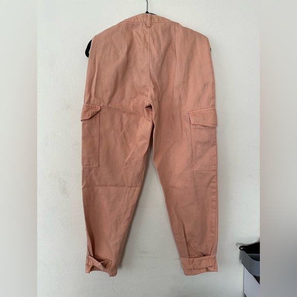 Forever 21 peach cargo pants size 26. - Picture 5 of 7